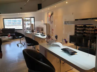 Zonnestudio & Beauty Center - Body lookz Zwijndrecht botox Zwijndrecht